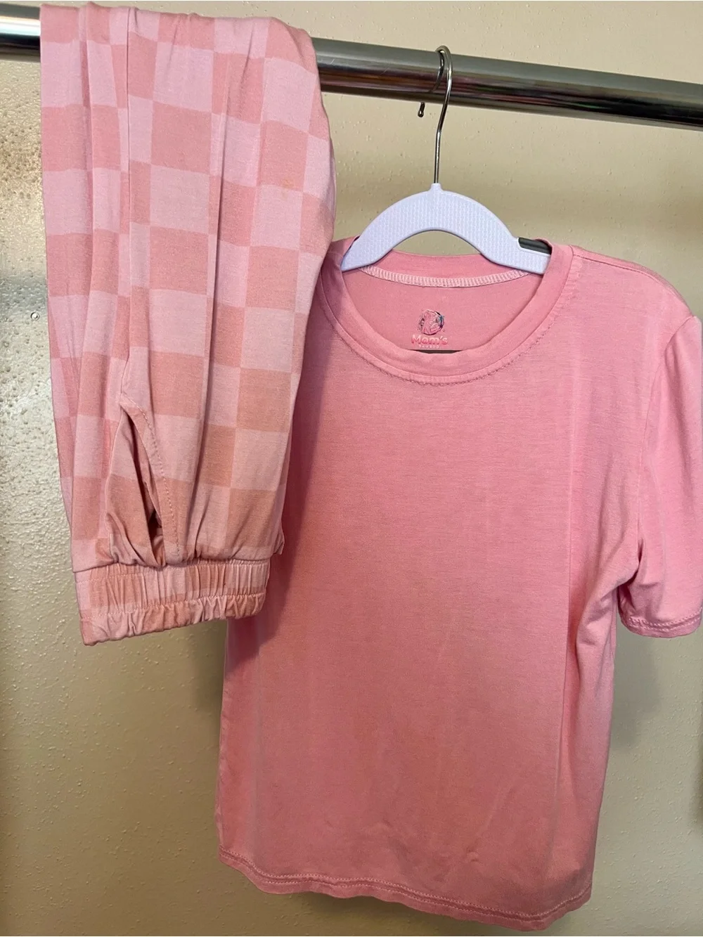 6T Moms Bamboo Pink Tee with Checkered Joggers